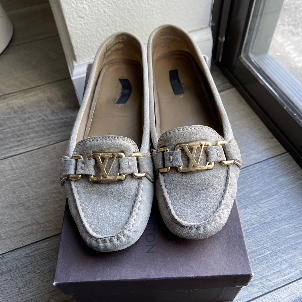 Louis Vuitton Women’s Moccasins